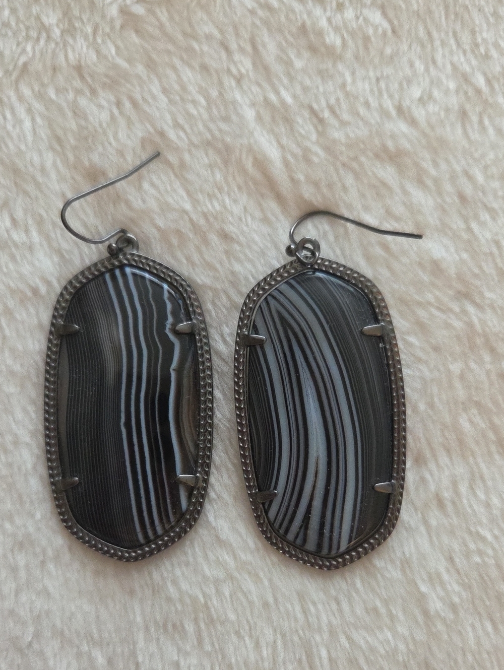 Kendra Scott Black Banded Agate Gunmetal Danielle Earrings Retired Rare